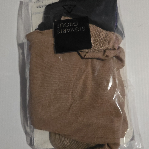 Sigvaris women's sheer medical compression thigh high hosiery - Picture 3 of 6